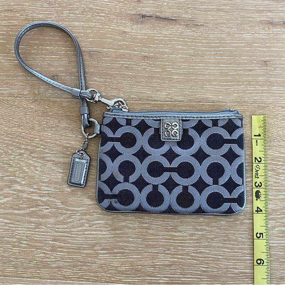 Coach Wristlet - Picture 2 of 5